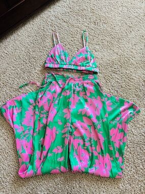 Kids Floral One-Piece Set in Green and Pink from Lane 201
